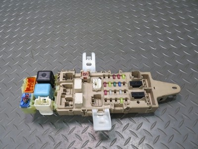 01-05 LEXUS UZS161L GS430 GS300 DASH RIGHT FUSE RELAY BOX MODULE OEM