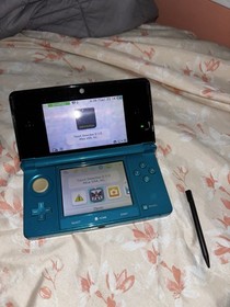 Nintendo 3DS Handheld System - Aqua Blue-Working Read Description.