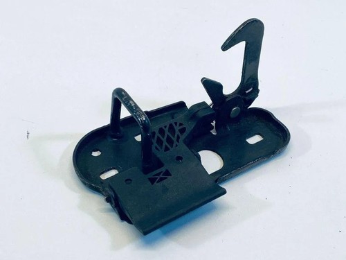 VW CADDY III Furgon 2KA, 2KH, 2CA, 2CH Motorhaubensicherung 1T0823480A 30673889