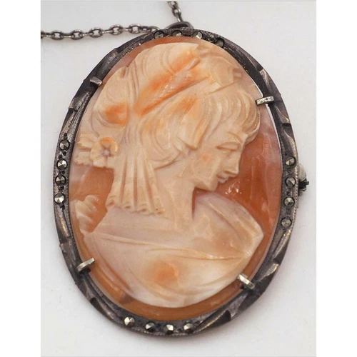 Antique .800 Silver Coral Shell Cameo Pendant & Necklace - Picture 1 of 6