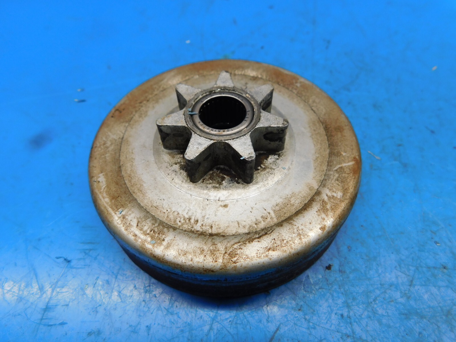 Homelite XL12 Chainsaw Clutch Drum Box 2133 E-image