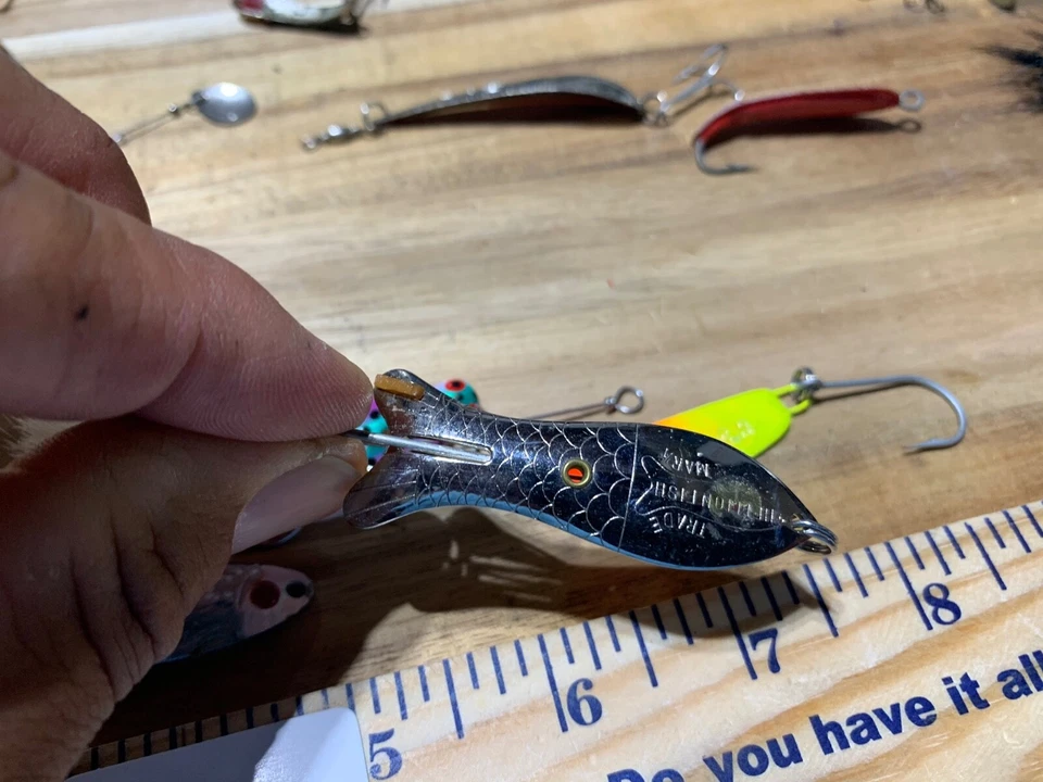 Señuelo de pesca Helin EEL y otros hilanderos (lote #19585) Foto 3 de 4