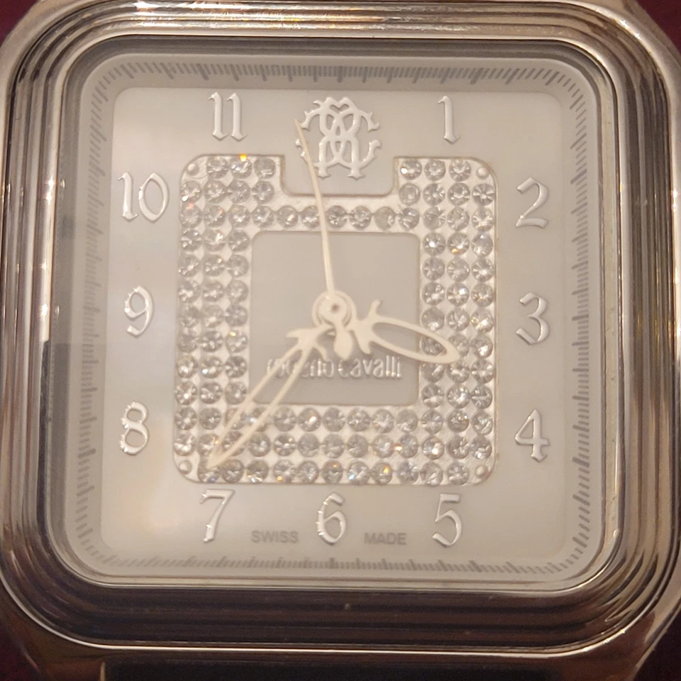 Roberto Cavalli R7251192515 Mother-of-pearl Crystal Accented Dial Ladies Watch  - Image 4 of 4