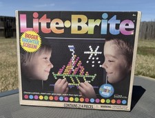 Lite-Brite Magic Screen Retro Style Toy with 200 Pegs Original Box