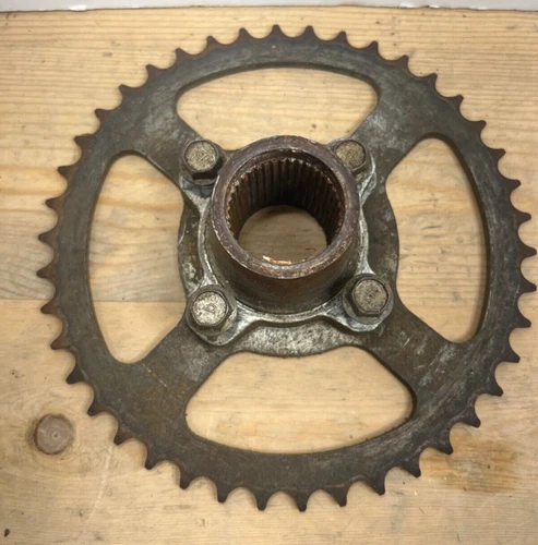 SPROCKET, REAR (NT:39) *{MODEL J/K/L,OPT}*