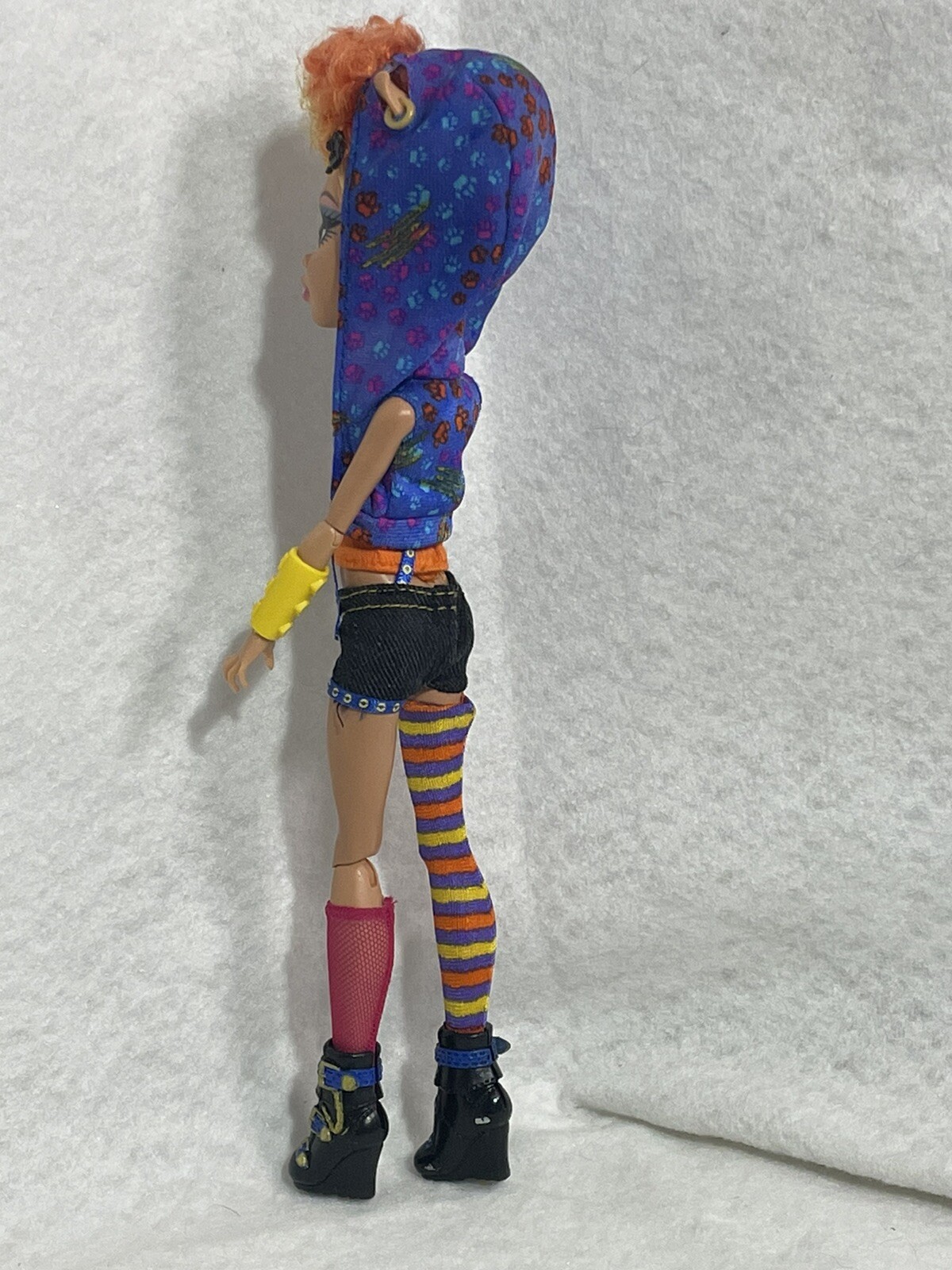 Monster high Howleen wolf doll -original! Perfect Condition! Orange Hair