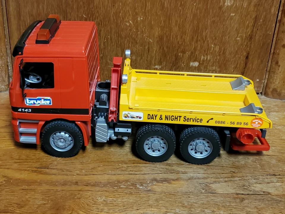 Camión de remolque Bruder Mercedes-Benz Actros 4143 suelto incompleto alemán de colección Foto 3 de 4