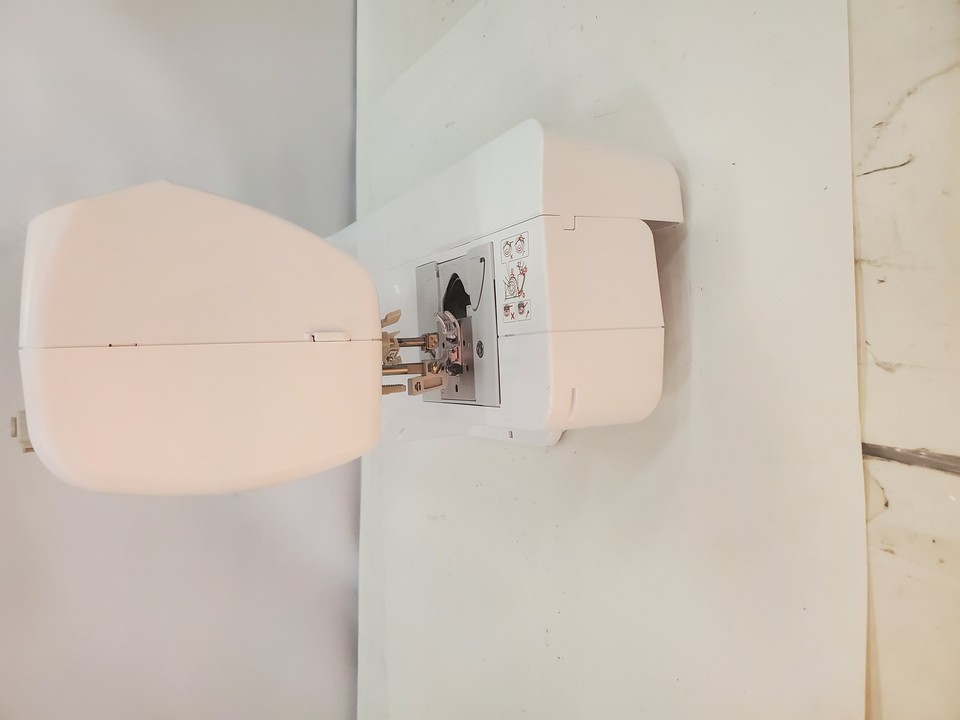 Brother CP60X Computerized Sewing Machine, 60 Builtin Stitches, LCD