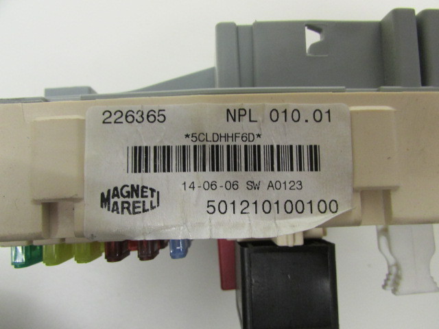Maserati Quattroporte, LH, Left Dashboard Fuse Box, Used, P/N 226365