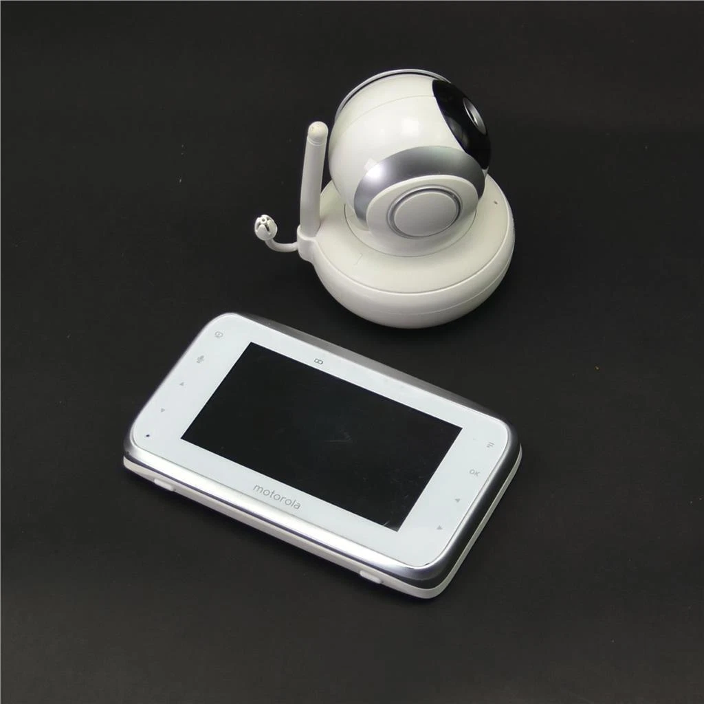 Motorola MBP38S Digital Baby Monitor with 4.3 Inch Color LCD