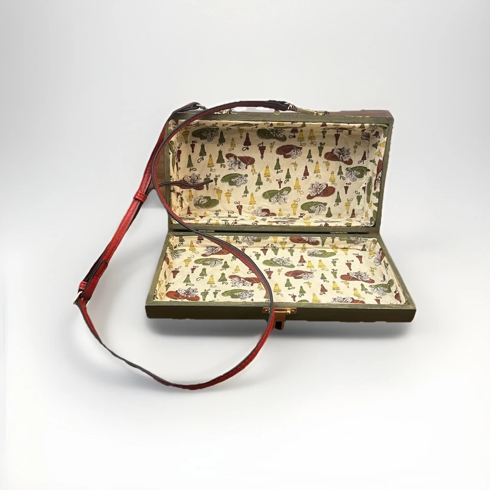 VTG Joan Walsh Anglund Style Wood Box Refurbished Pocketbook 60’s Red Adj. Strap - Image 3 of 4