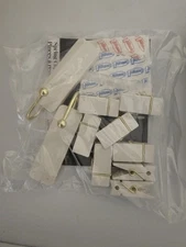 Command Hooks and decorating spring clips set.