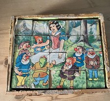Vintage Disney Snow White 20 cube jigsaw Usable  but also restoration or spares 