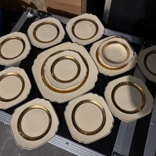 RARE Homer Laughlin GOLD ENCRUSTED Century Dinnerware - 1940's 12 Pieces