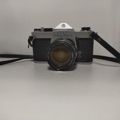 Asahi Pentax Spotmatic SP 1000 with Super Takumar 28mm F3.5 Lens