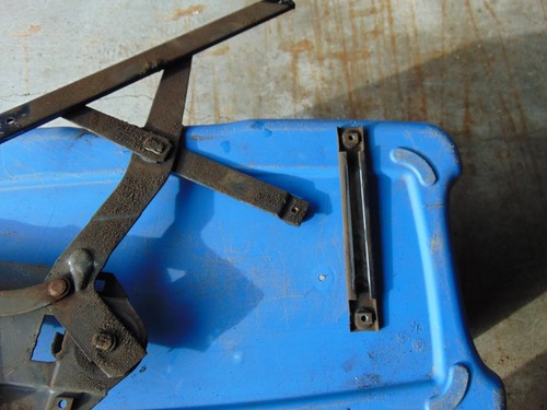 1952 Chevrolet Deluxe Driver Left Side Window Regulator Assembly - Picture 14 of 16