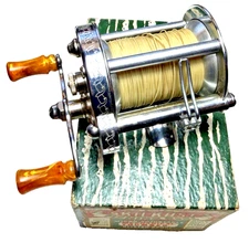 Vntage Pflueger Skilcast No 1953 In Original  Box