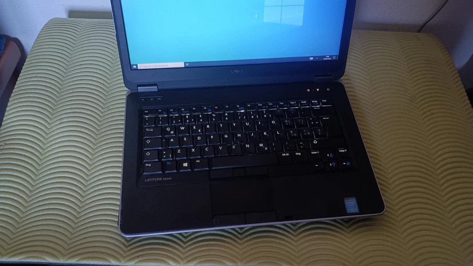 Dell Latitude E6440 · i5-4300U · 8GB · 128GB, foto 2 di 5