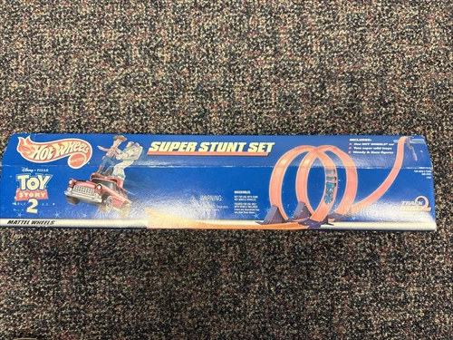 New in Box Vintage Hot Wheels Toy Story 2 Super Stunt Set