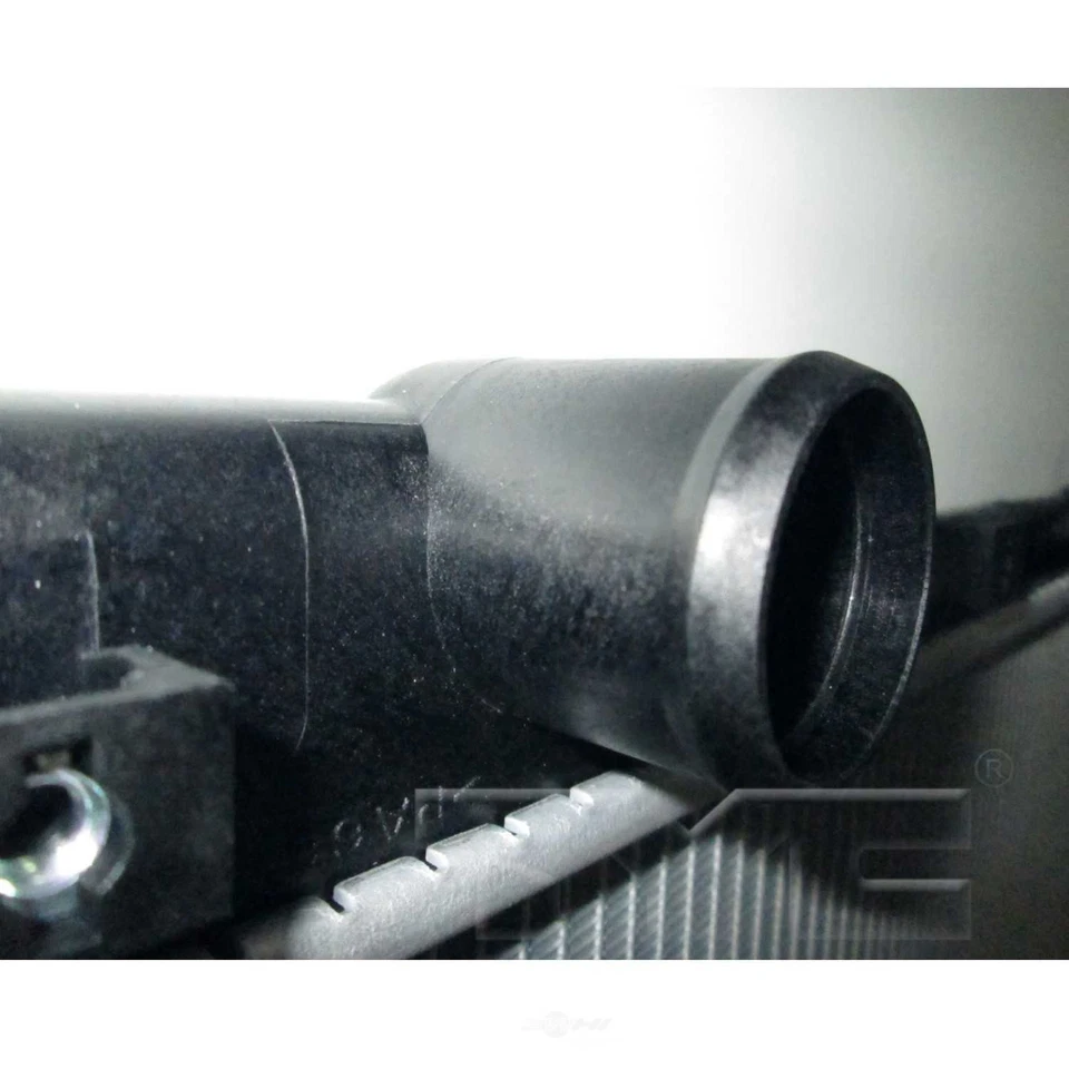 Radiador TYC 13458 se adapta a 15-21 Subaru WRX STI Foto 3 de 4