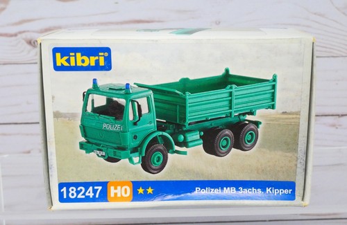 Kibri 18247, Kit de camión volquete de 3 ejes Mercedes Benz Police, escala 1/87 HO sellado | Zustand: New