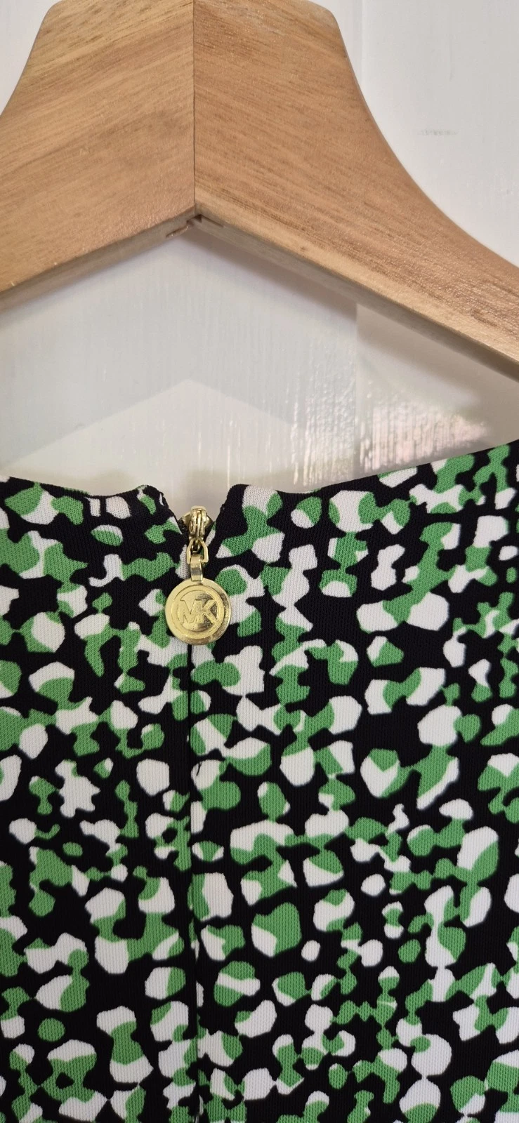 Abito Michael Kors MK logo taglia M manica lunga maculato increspato lunghezza ginocchio