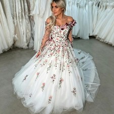 Floral Colored Wedding Dresses 3D Applique Long Sleeve Bridal Gowns