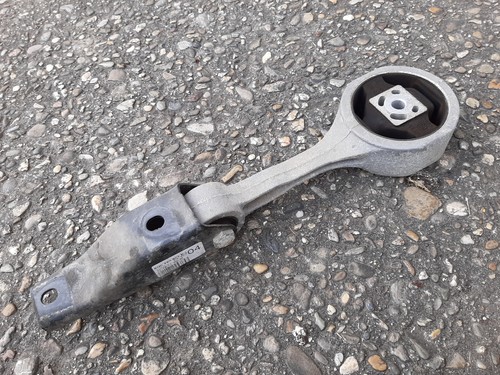 Audi A1 8X Bj2012  Motorlager  Getriebelager  Unten / Mitte  1,2 TFSI  CBZA 63kw