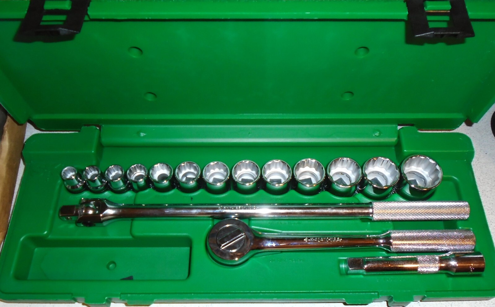 SK SK Tool 57200 16 Pc 1/2" dr. 12 Point SAE Socket Set Complete w