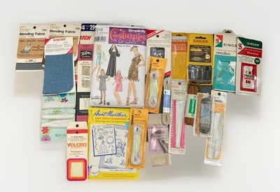 Vintage Singer Sewing Accessory Lot Simplicity Pattern; Needles; Patches; Zipper