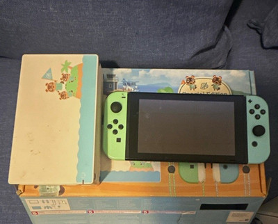 Nintendo Switch Animal Crossing New Horizons Special Edition 32GB w/ Box