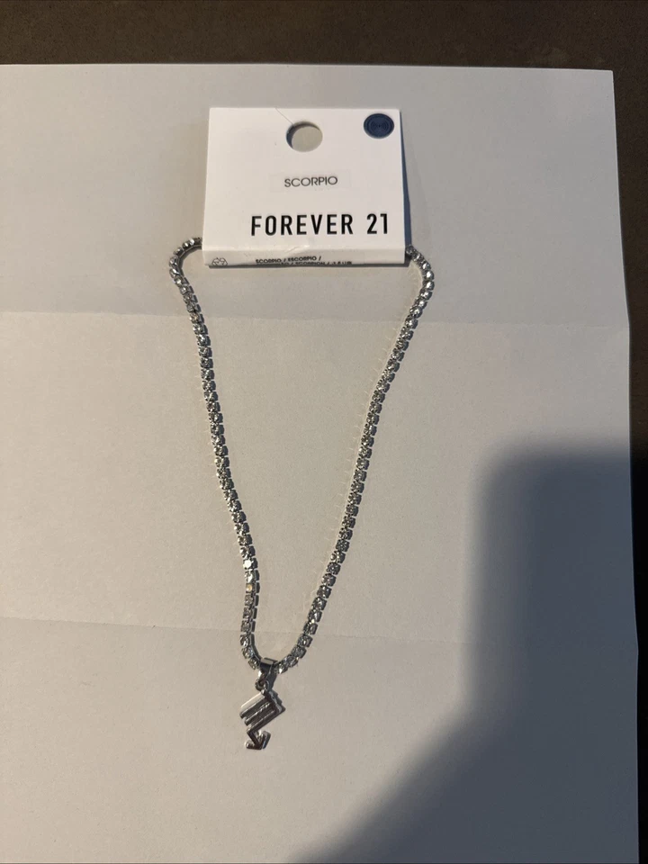 Collar signo zodiacal, plata.  Foto 2 de 4