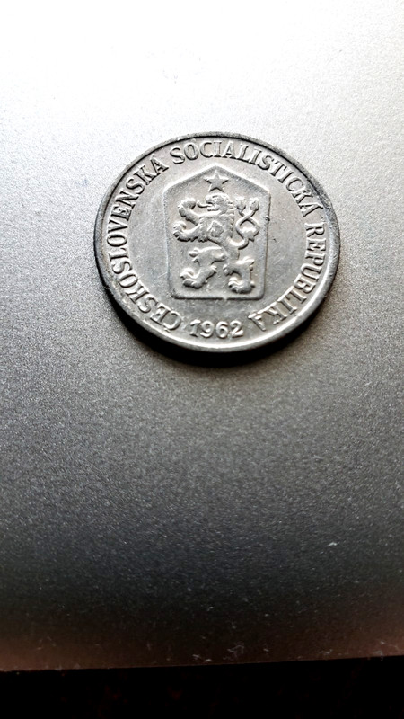 Czechoslovakia 1962 10 Haleru Lion Coin 256
