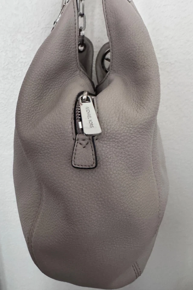 Michael Kors Fulton Shoulder Handbag Gray Pebbled Leather W/ Silver Hardware - Image 3 of 4