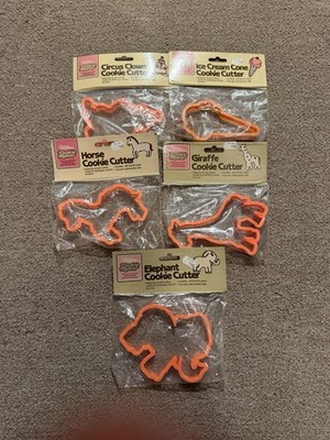 Vintage Wilton Cookier Cutters Lot Elephant, Clown, Giraffe, Ice Cream, Horse