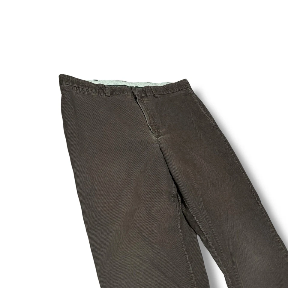 Vintage LL Bean Men's Classic Fit Relaxed Fit Pants Brown *Faded Size 38 x 30 - Image 3 of 4