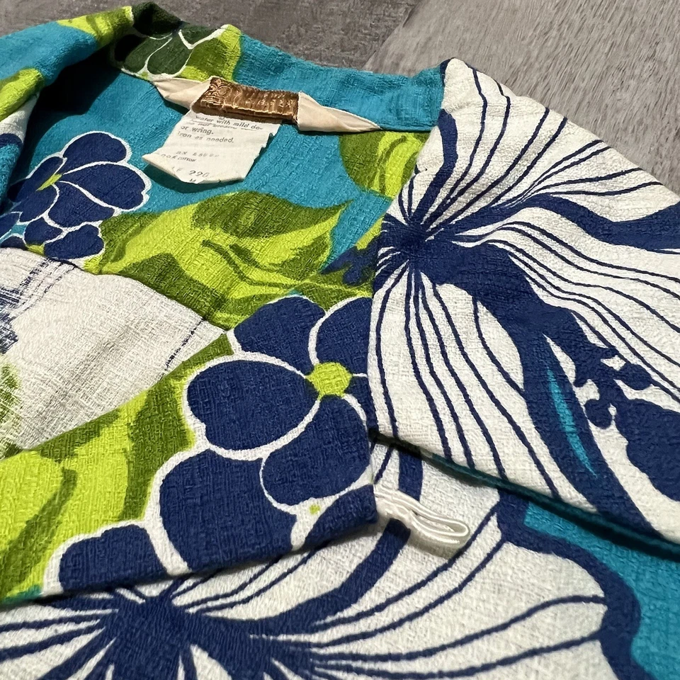 Camisa De Colección Años 60 Real Hawaiana Tapa Tela De Corteza Floral Moneda Botón Cuello Lazo M Foto 4 de 4