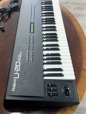 鍵盤楽器 Roland U-20 RS-PCM Keyboard Roland U-20 RS-PCM 61 Key Synthesizer Keyboard-(Working But