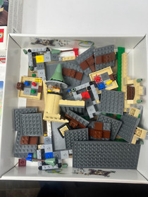 LEGO Harry Potter Hogwarts (3862) Missing Parts and Incomplete Use for Parts! 