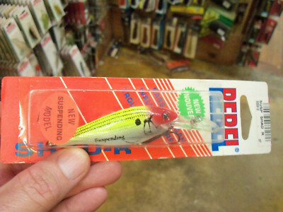 clown fishing lure rebel Rebel Suspending Shad R S33 Shad Rap style bait! Rare! NOS Clown color!