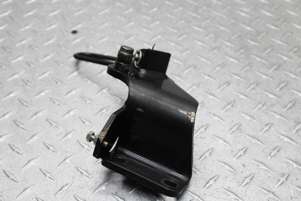 2012 HONDA SHADOW RS 750 VT750RS ПРАВЫЙ ПЕРЕДНИЙ КРОНШТЕЙН ДЛЯ ПОДНОЖКИ 50615-MGR-670 - Изображение 4 из 4