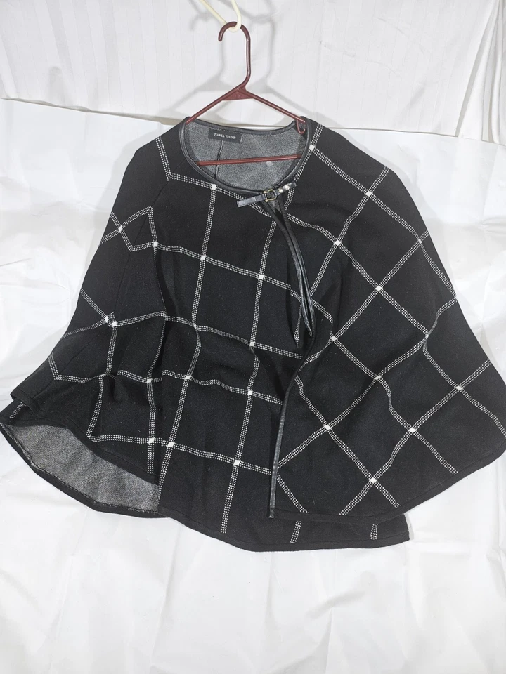 Poncho Ivanka Trump Talla Única Grande Negro Blanco Capa a Cuadros Elegante 🔥 Foto 2 de 4