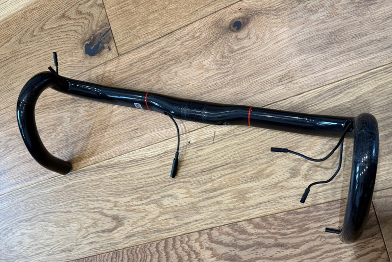 3T SuperErgo Team  Carbon Handle Bars 44cm 31.8mm. Internal cable compatible