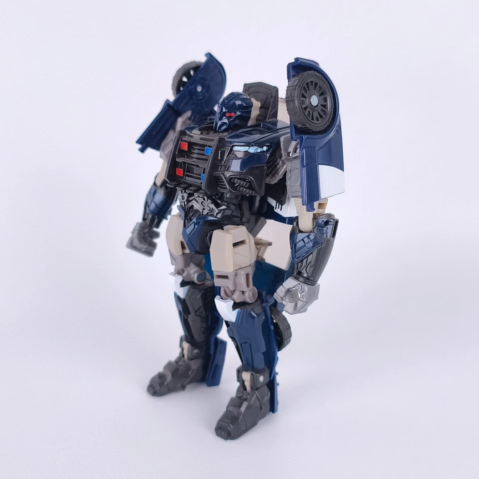 Transformers Barricade Complete TLK Deluxe Class The Last Knight Foto 2 de 4