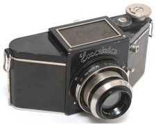  Ihagee Exakta A Black SLR camera w. Ihagee Anast. Exaktar 3.5/7.5cm lens