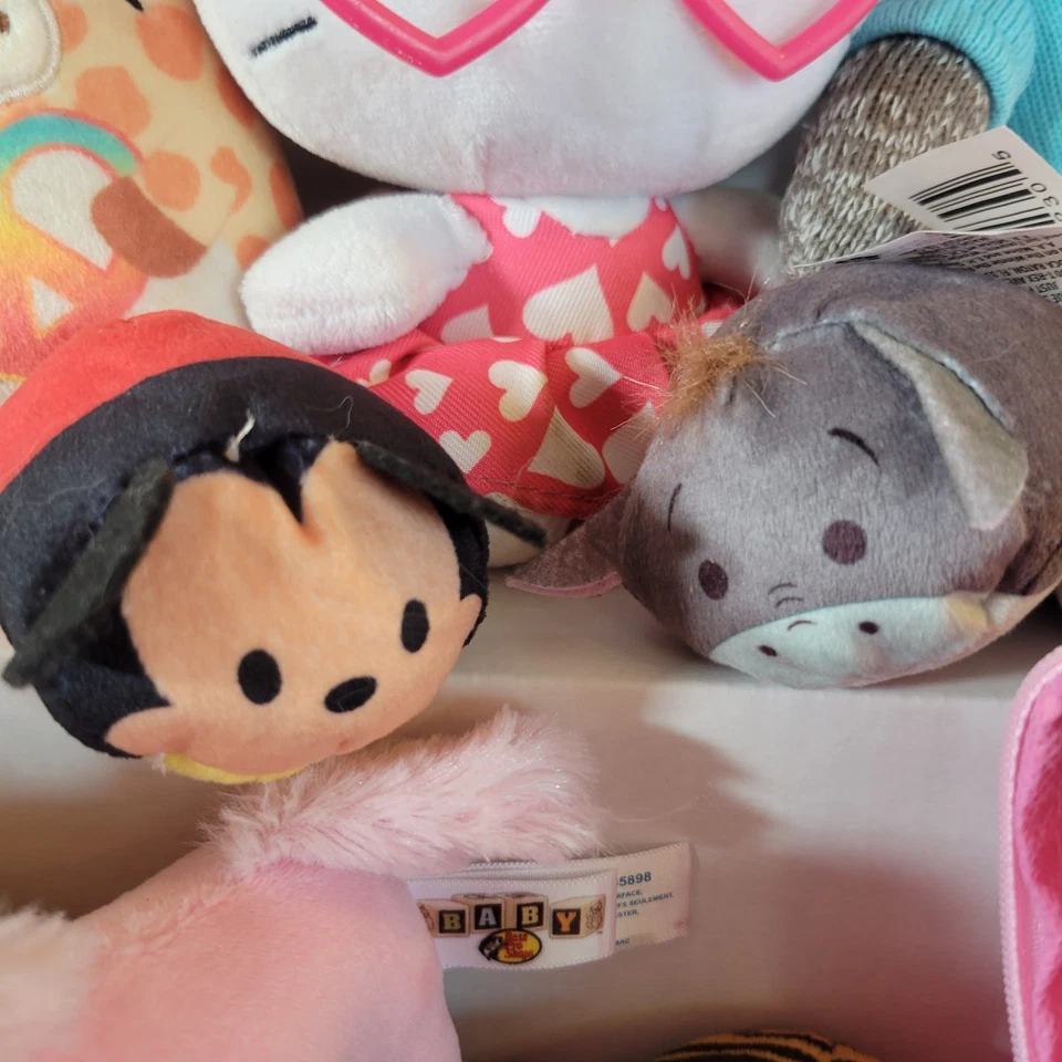 Lote de 26 juguetes de peluche mixtos Beanie Babies, TY, Hello Kitty, preescolar, guardería  Foto 3 de 4