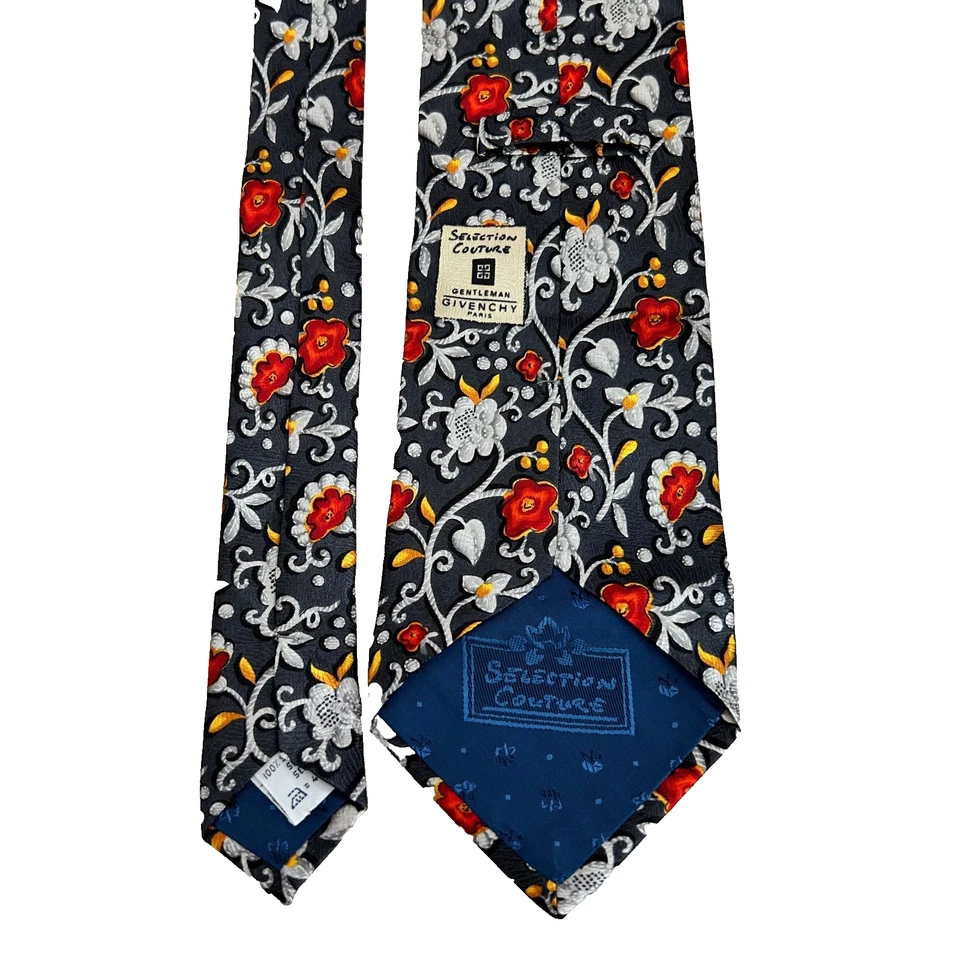 Vintage Givenchy Floral Barroco Patrón de Pergamino Colección Alta Costura Caballero Foto 4 de 4