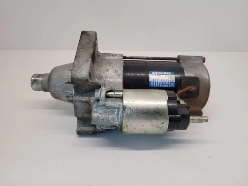 Jeep Wrangler 2009-2011 motor de arranque de 3,8 L  Foto 2 de 4