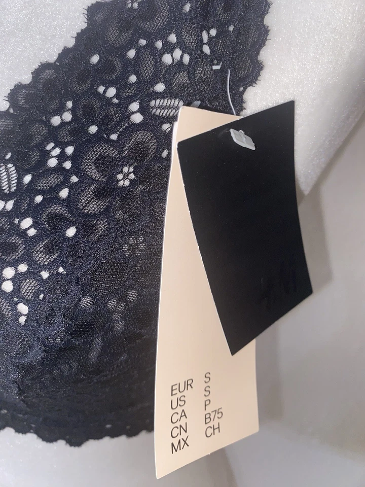 H&M Black Lace Plunging Bra Bralette Small New Eyelet - Image 4 of 4