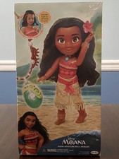 moana adventure doll and necklace